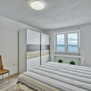 Marina With Sea View Appartement